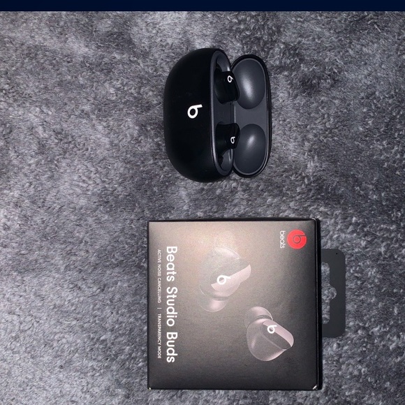 Beats studio buds